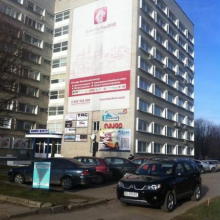 Molodizhniy Hostel Lviv Kültér fotó